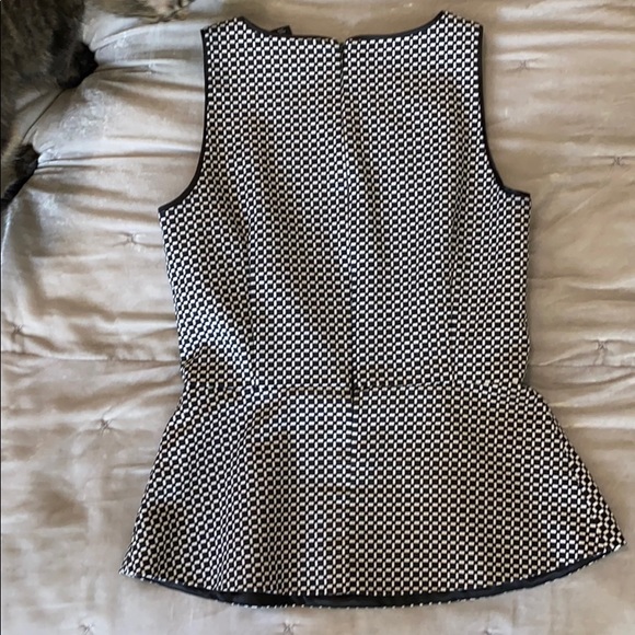 Sleeveless WHBM blouse. - Picture 3 of 3